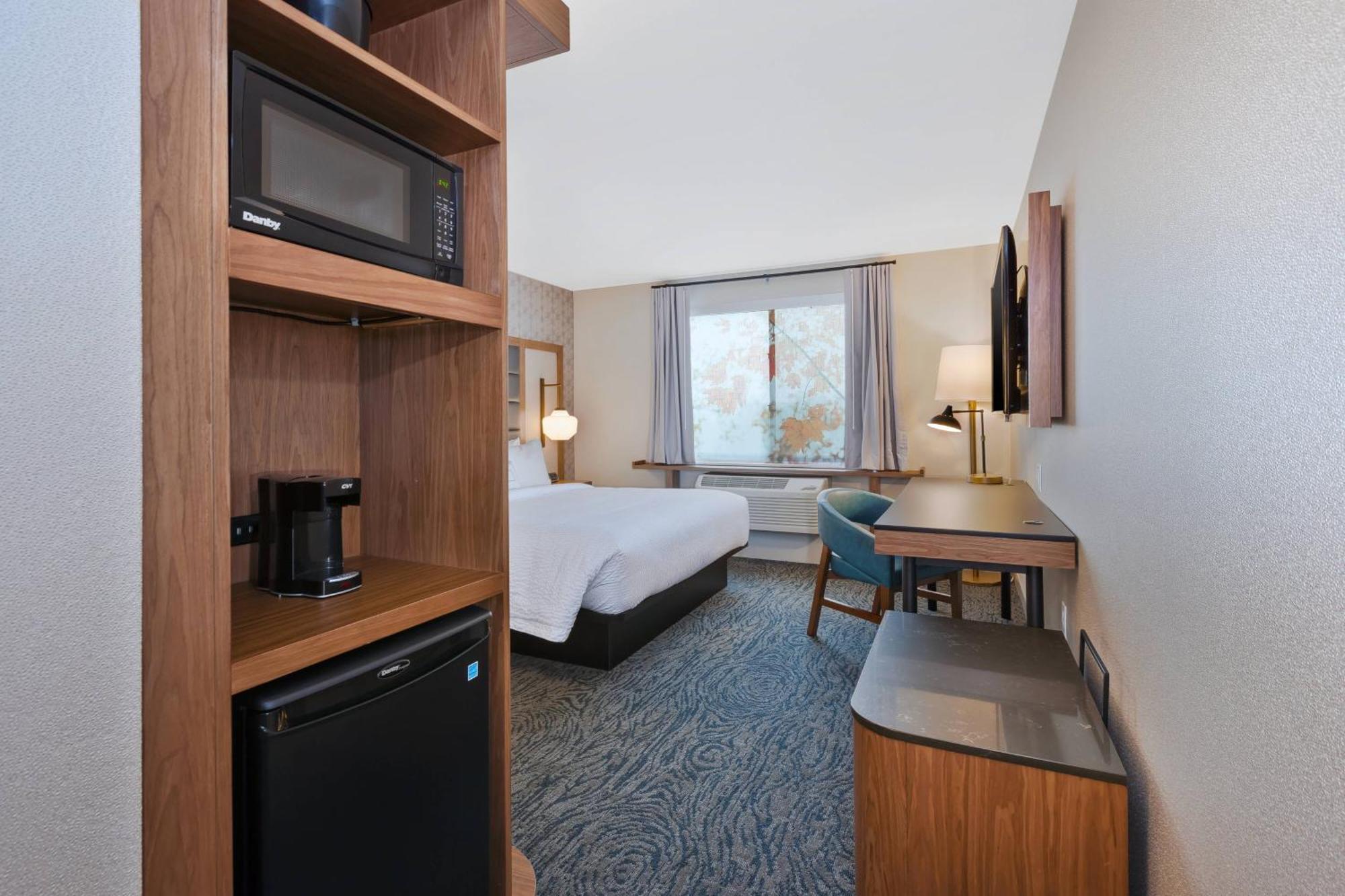 Fairfield & By Marriott 3*